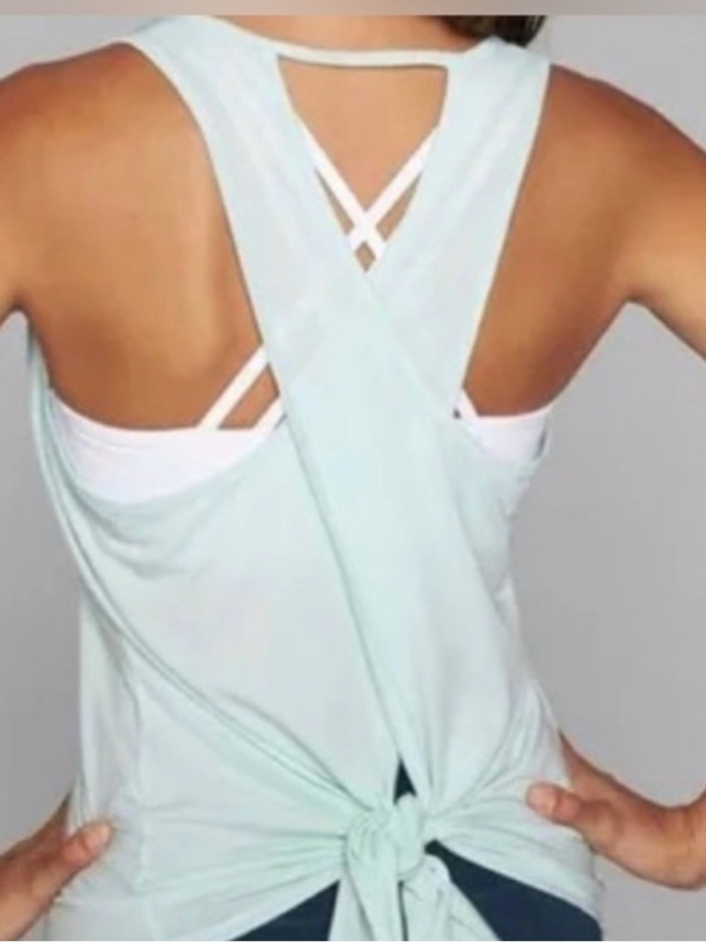 Athleta Essence Tie Back Tank Sz Small
Lightweight Light Mint Aqua 161342 Layer